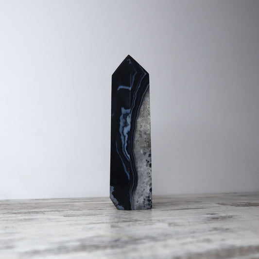 Black Agate Tower (444g)