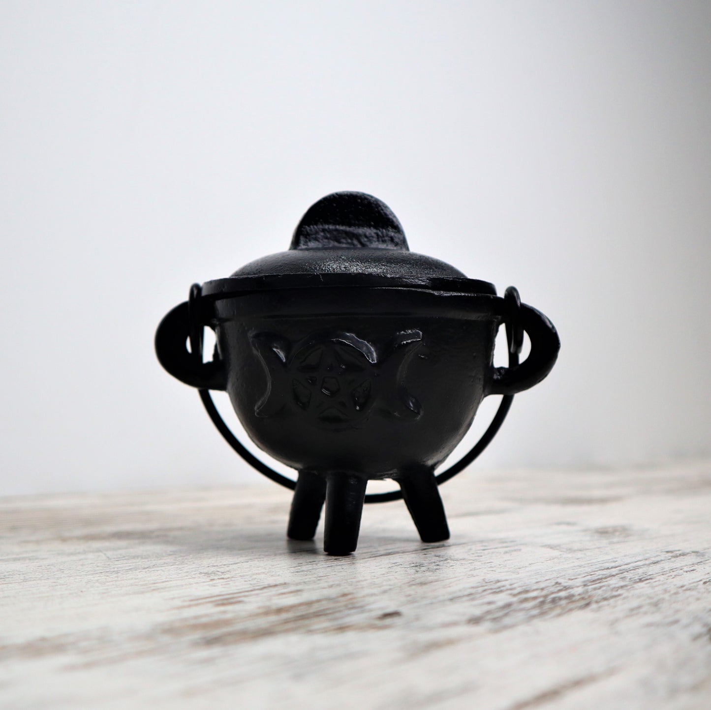 Triple Moon Cast Iron Cauldron (7.5CM)